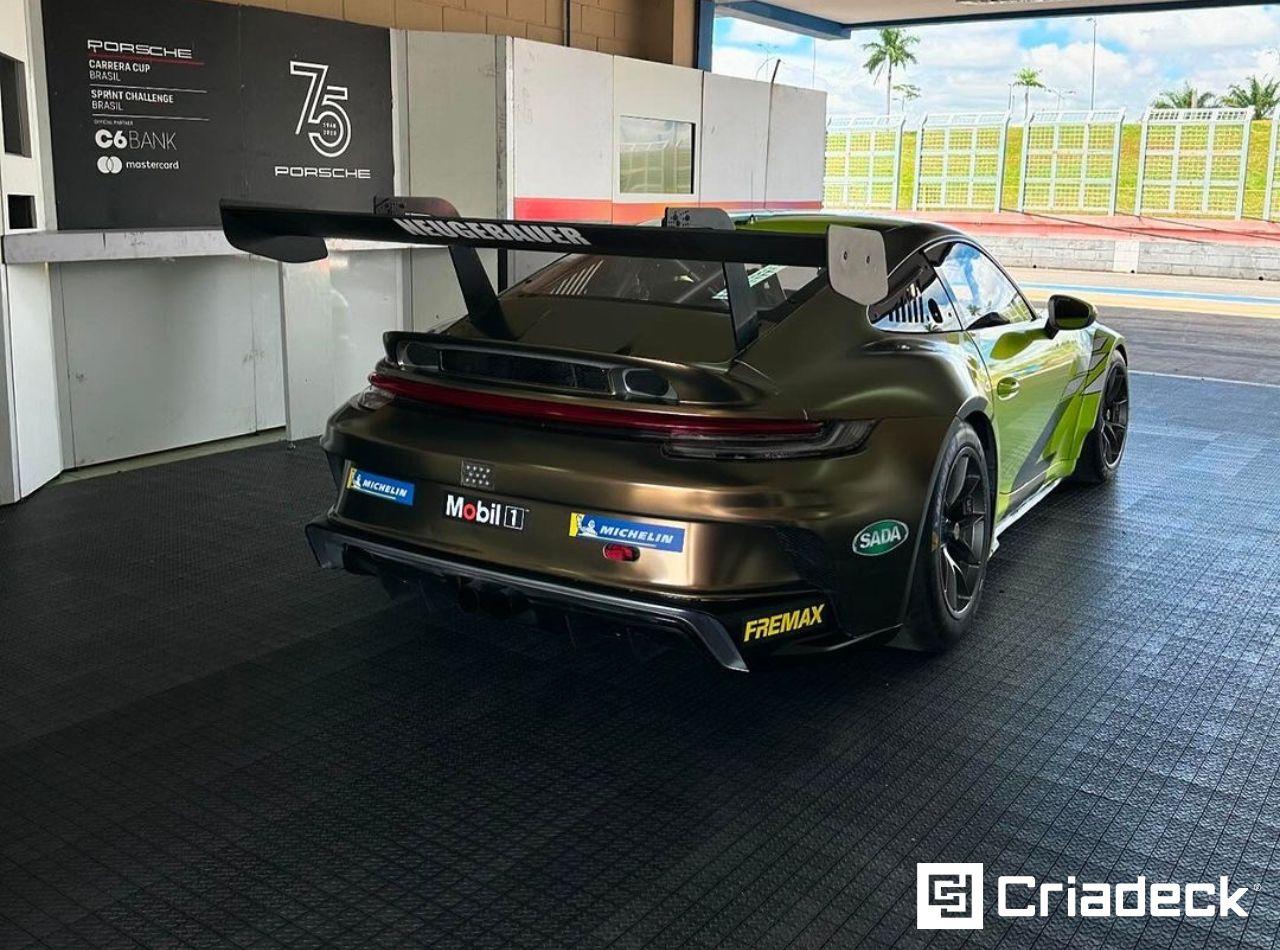 Porsche Cup etapa Goiânia: Segurança Garantida Com Pisos Pixel Criadeck.